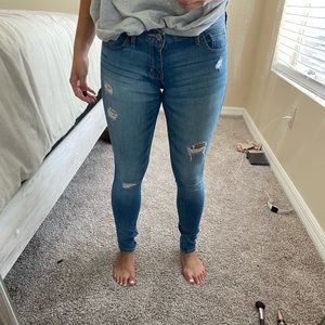 Low rise jeans